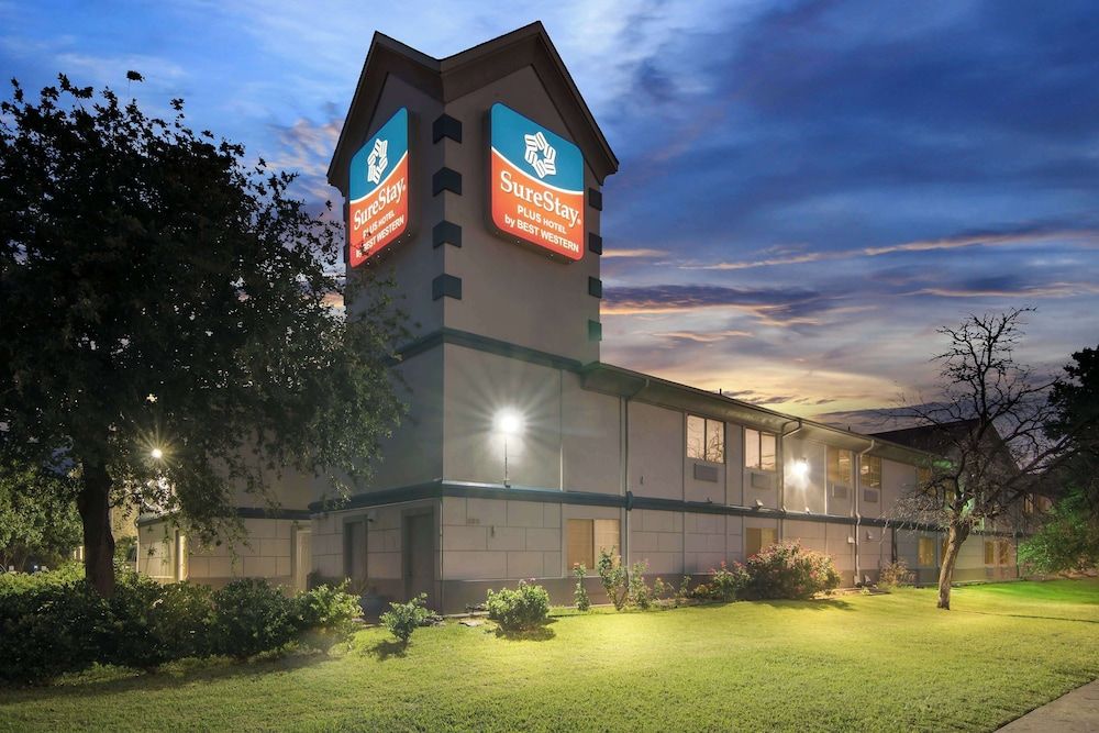SureStay Plus by Best Western Benbrook Fort Worth 1