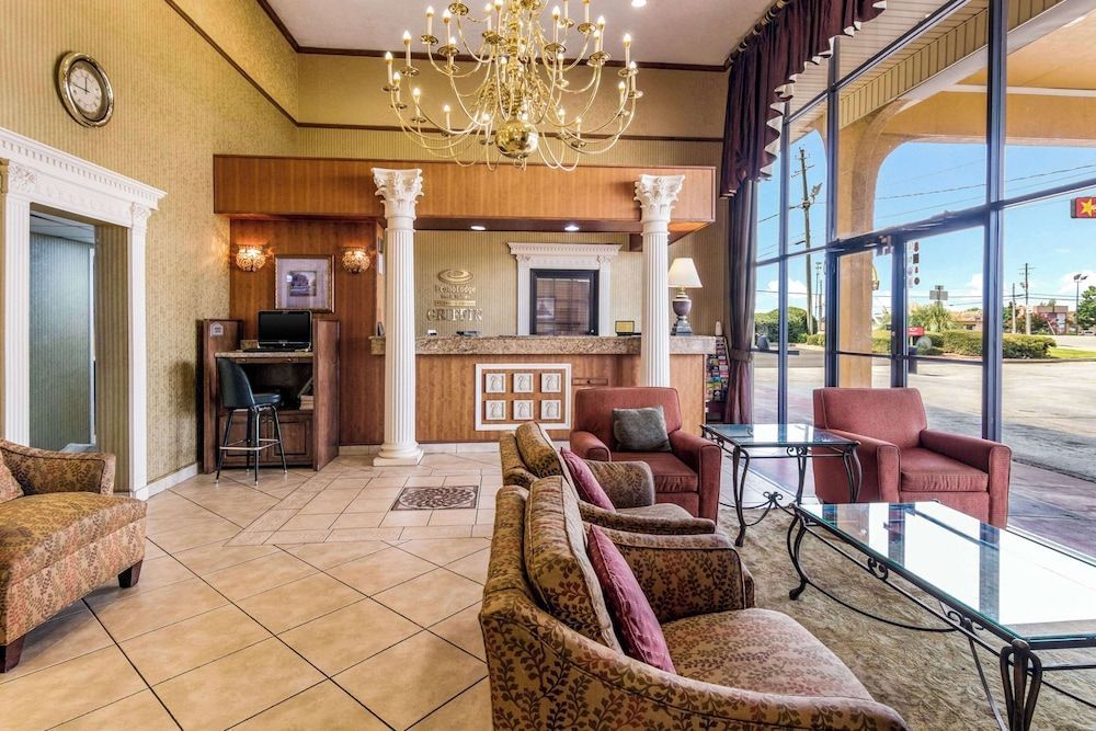 Econo Lodge Inn & Suites Griffin North 2