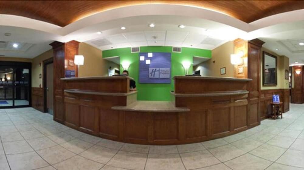 Holiday Inn Express & Suites LAREDO-EVENT CENTER AREA by IHG 2