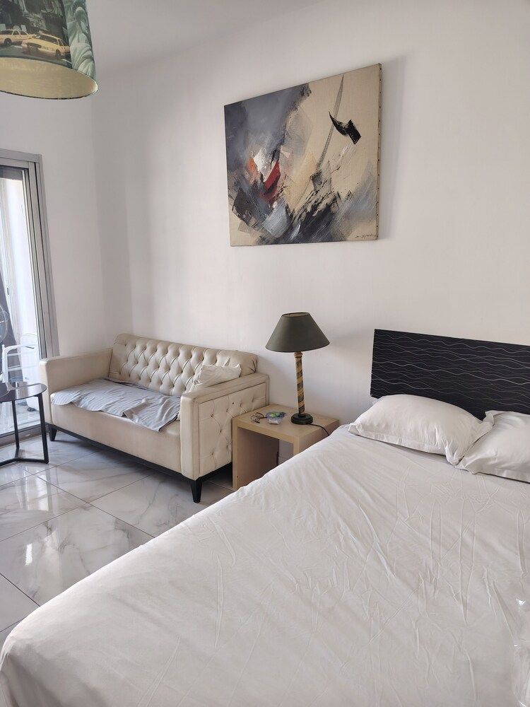 Sweet Accommodation 2