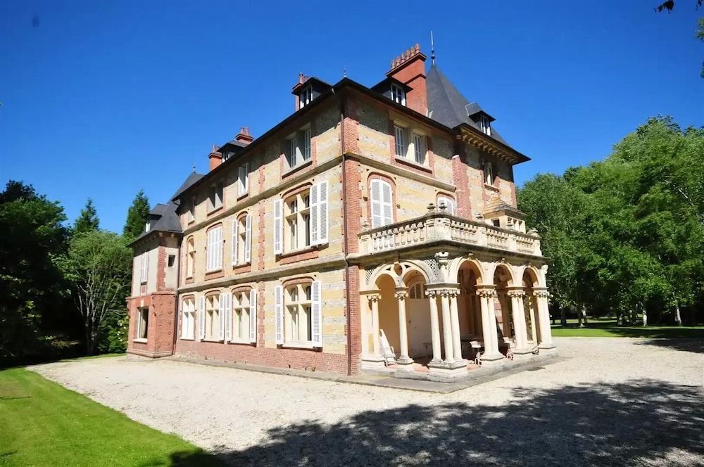 Château de la Bribourdière 1