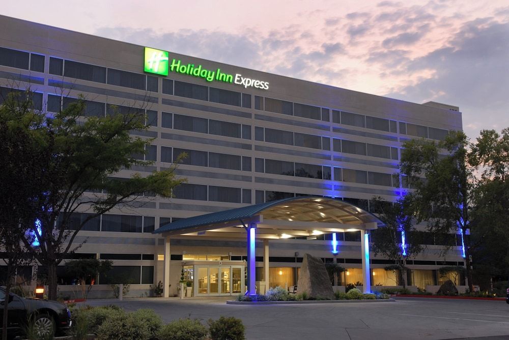 Holiday Inn Express BOISE-UNIVERSITY AREA by IHG 1