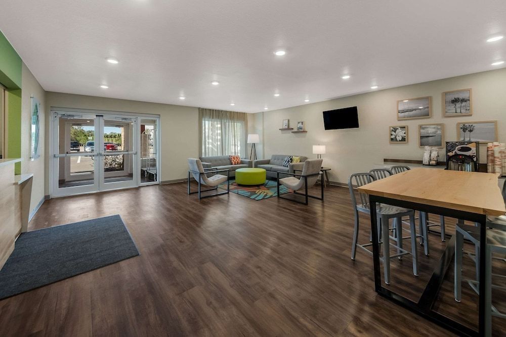 WoodSpring Suites Wesley Chapel-Tampa 2