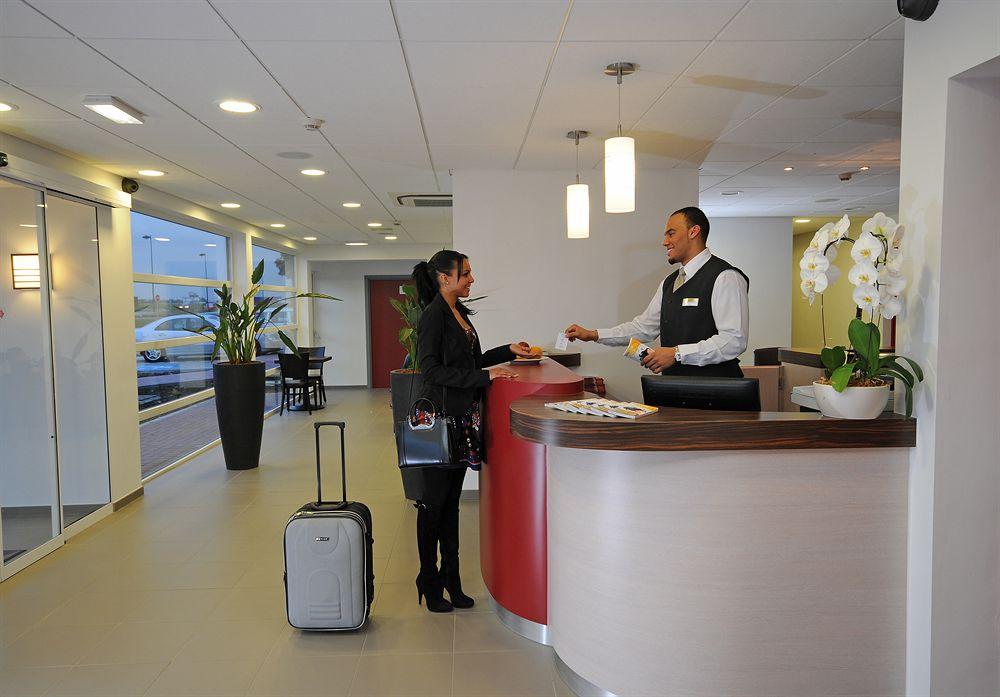 Dc Hotel Charleroi Airport 1