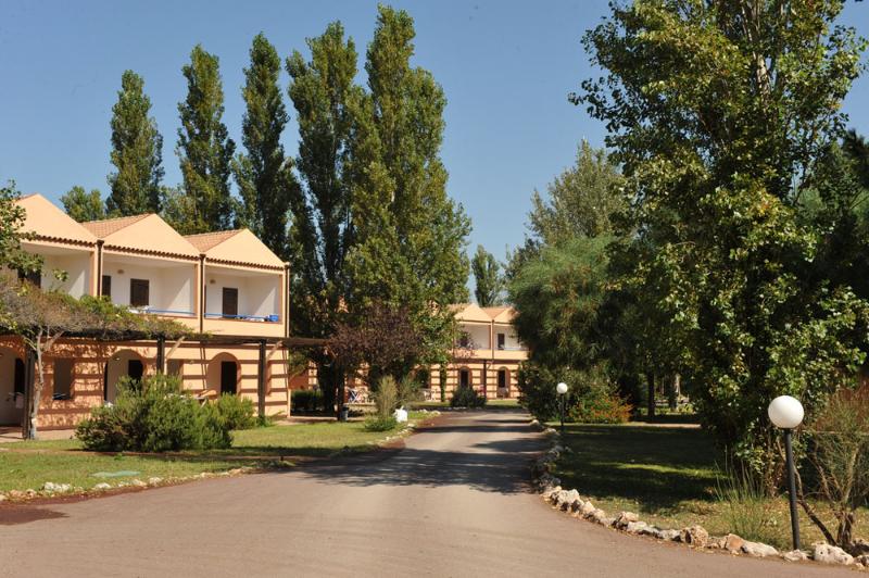 MONDOTONDO VILLAG - HOTEL VILLAGGIO TORRE DEL FARO 1