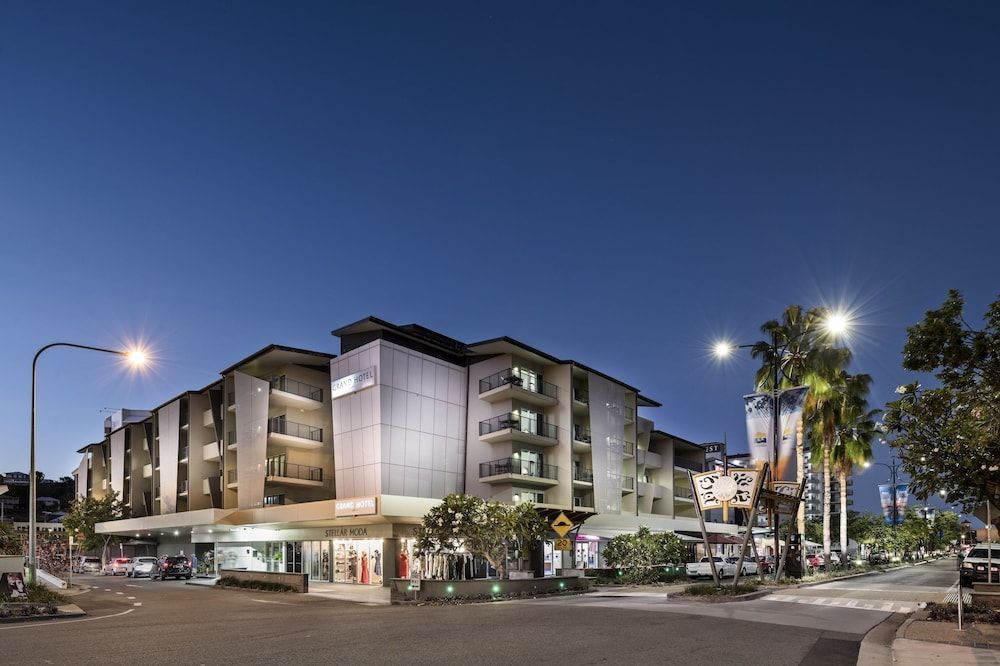 Grand Hotel and Apartments Townsville 1