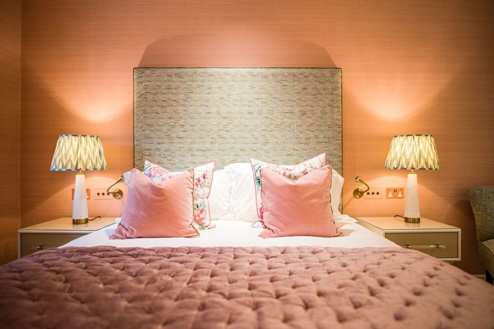 Dewars Restaurant and Rooms 2