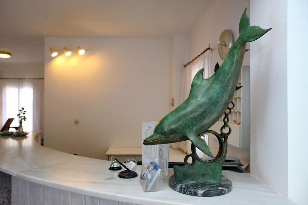 Dolphin Hotel 2