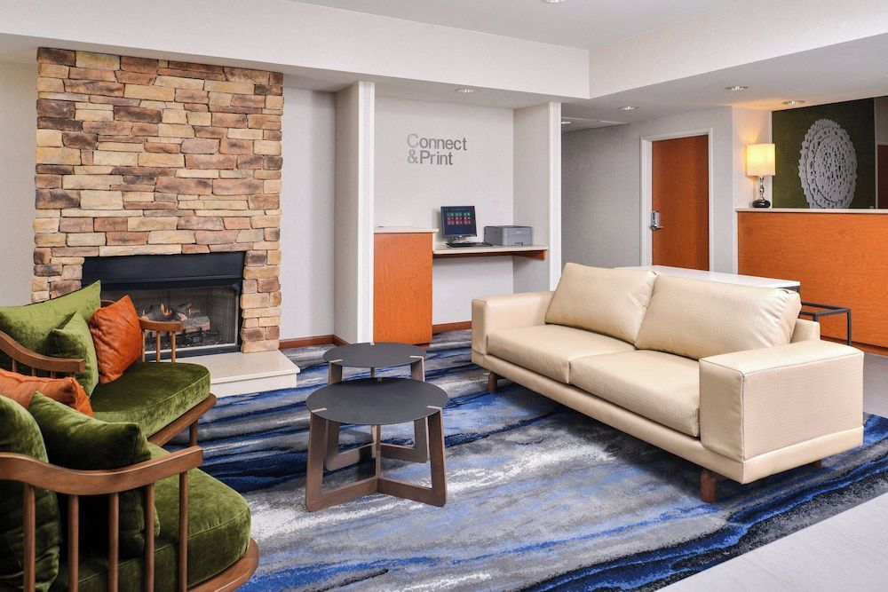 Fairfield Inn & Suites by Marriott Ocala 2
