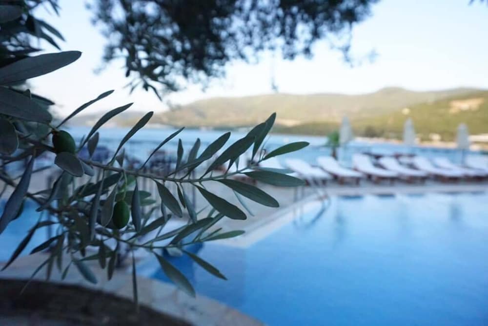 Omar Hotel & Suites 1