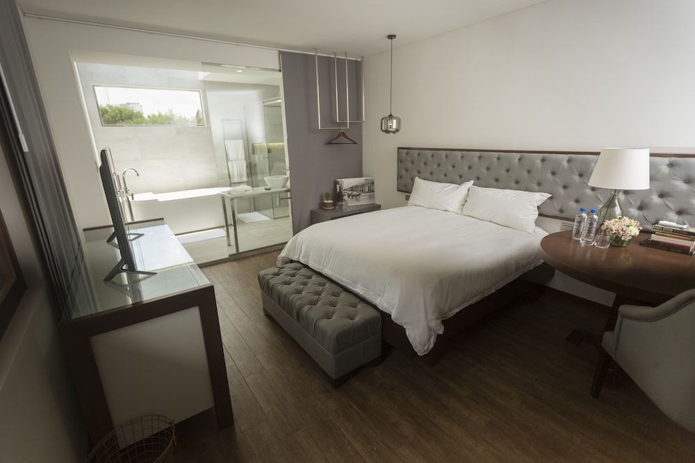 Cosmopolitano Hotel Boutique 1