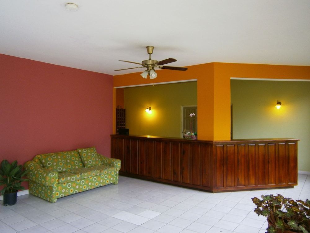 Coral Seas Beach Resort 2