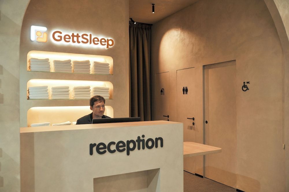 GettSleep Madrid Airport T4S - Boarding Pass Required 2