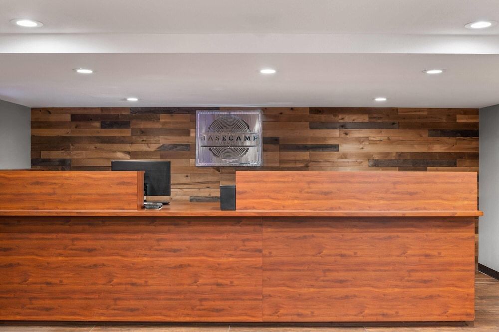 Basecamp Puyallup a Travelodge by Wyndham 2