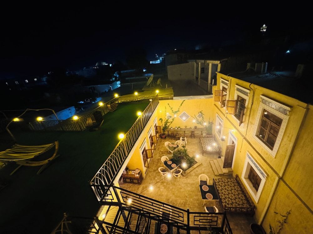 MUSLIMA HOTEL Boutique 1
