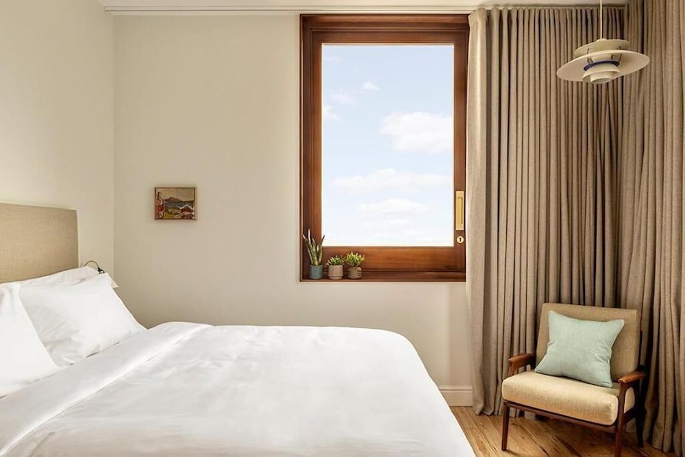 Fort Road Hotel 2