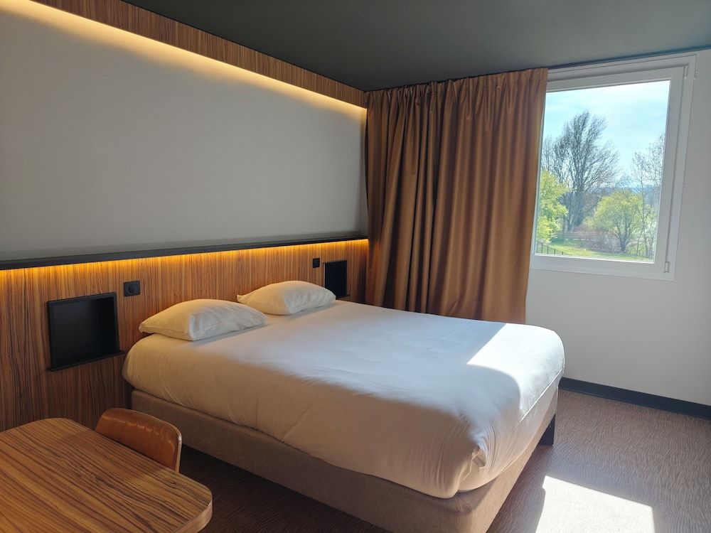 B&B HOTEL Clermont-Ferrand Nord Riom 1