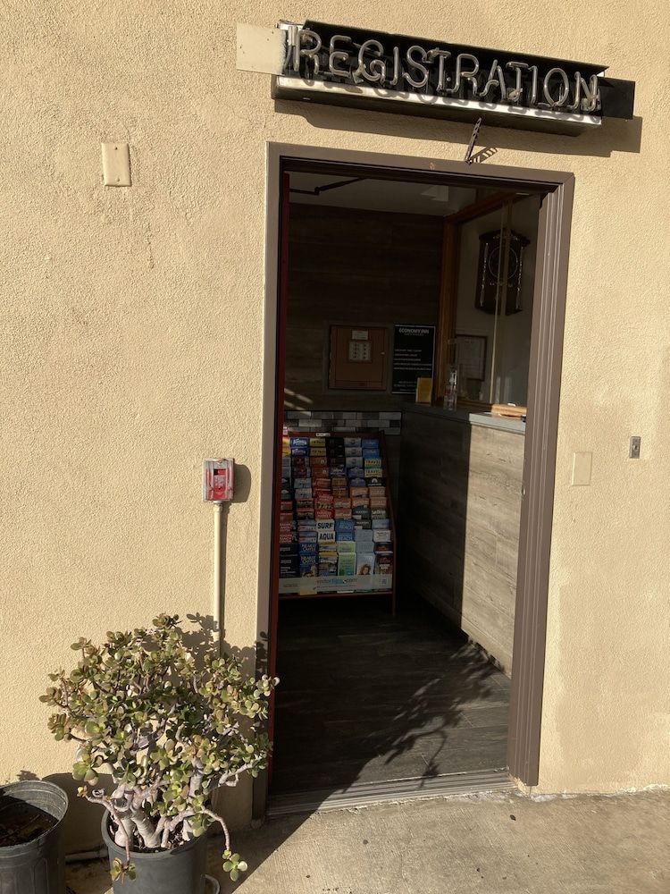Economy Inn LAX 2