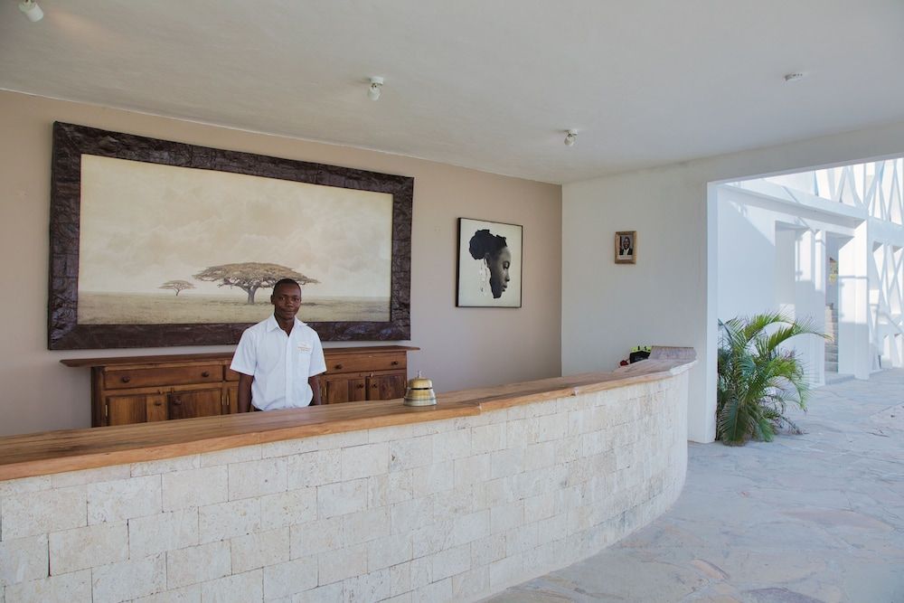 Barracuda Inn Resort 2