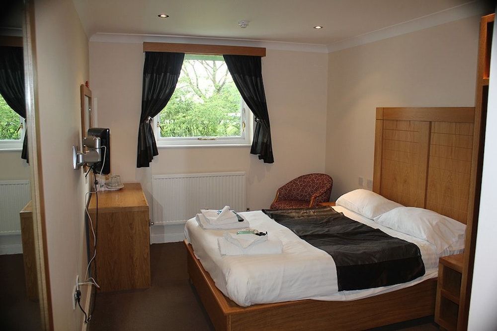 The Windmill Hotel 2