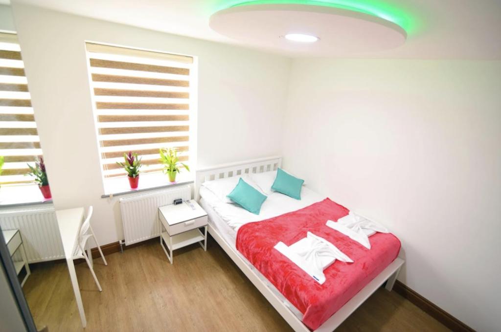 London Suite 1