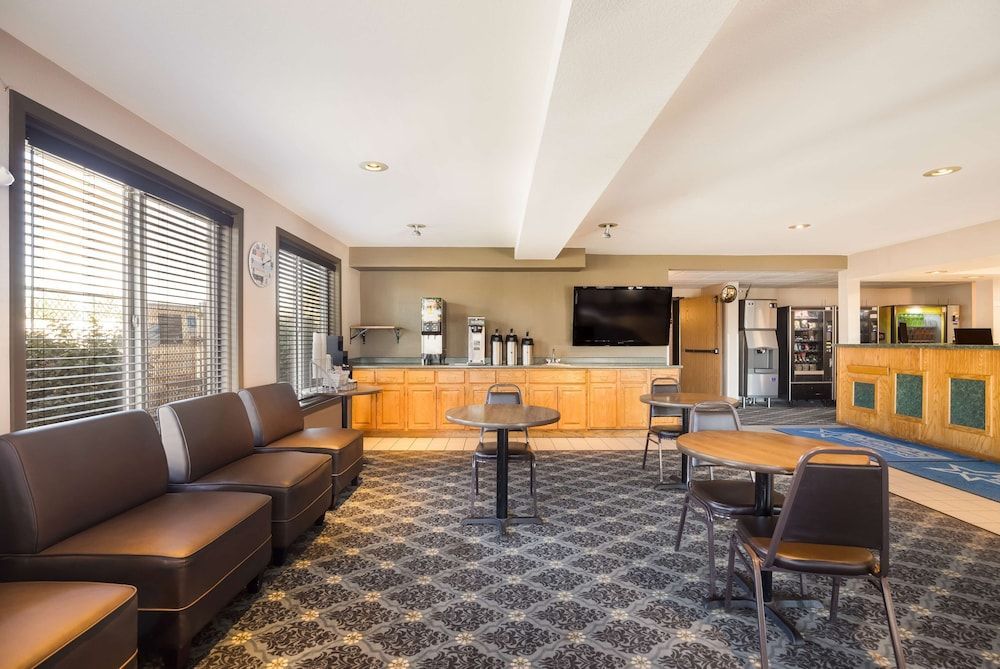 Americas Best Value Inn Sparks 2