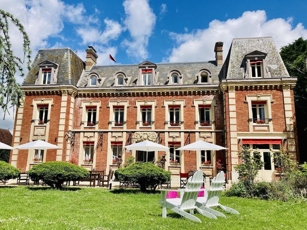 Logis Château Corneille 1
