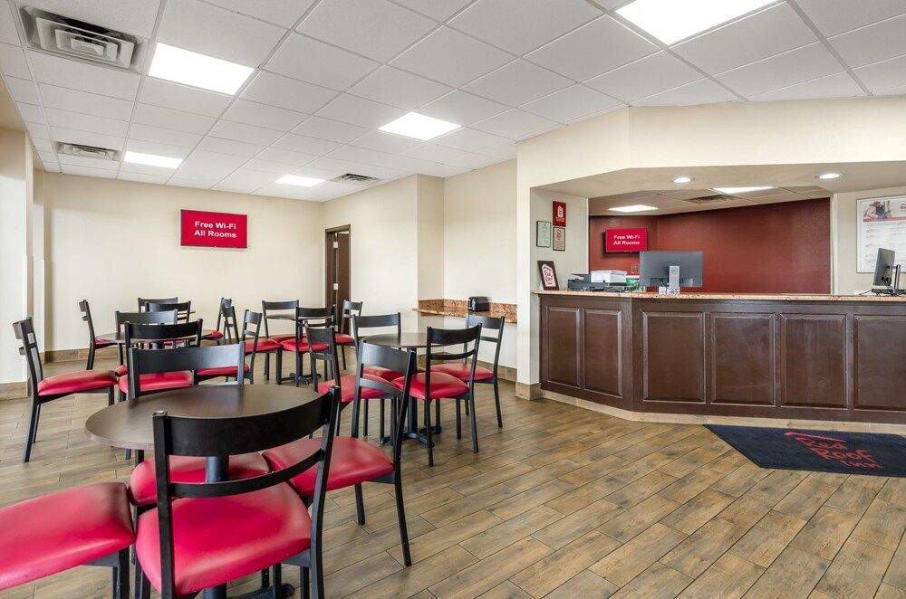 Red Roof Inn Staunton 2