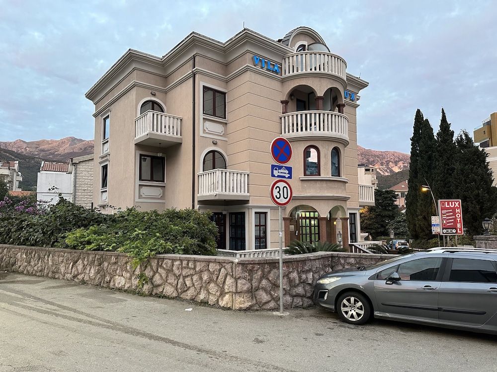 Vila Lux Hotel 1