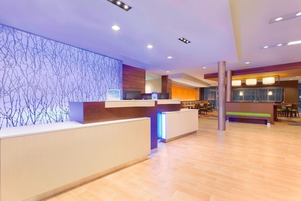 Fairfield Inn & Suites by Marriott Pittsburgh Airport/Robinson Township 2
