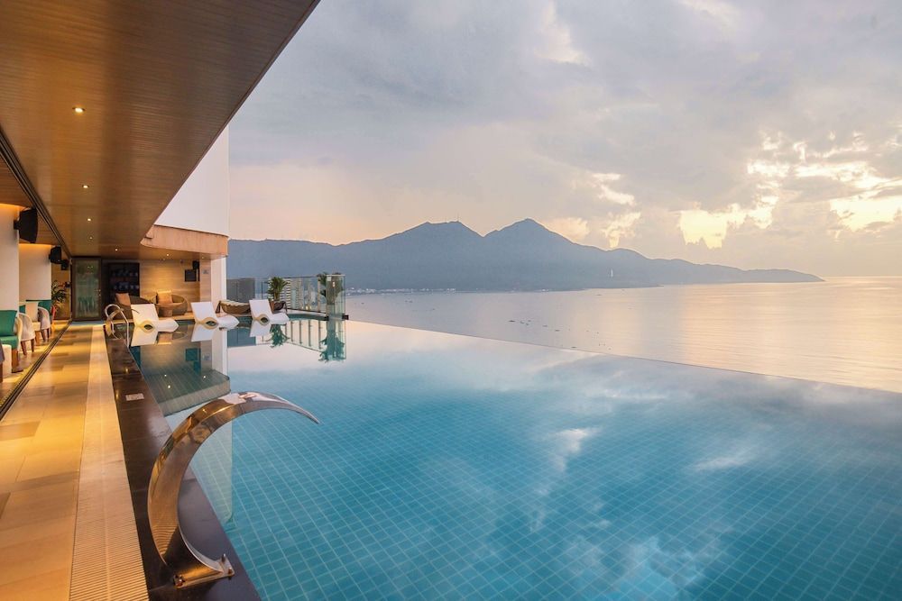 Radisson Hotel Danang 1