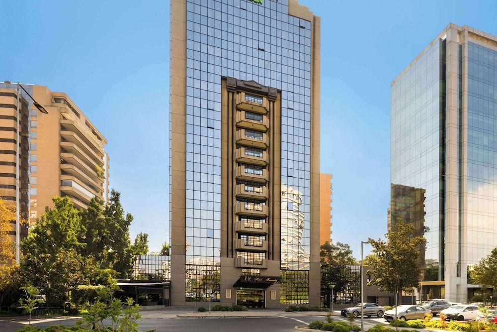 Wyndham Garden Santiago Kennedy 1