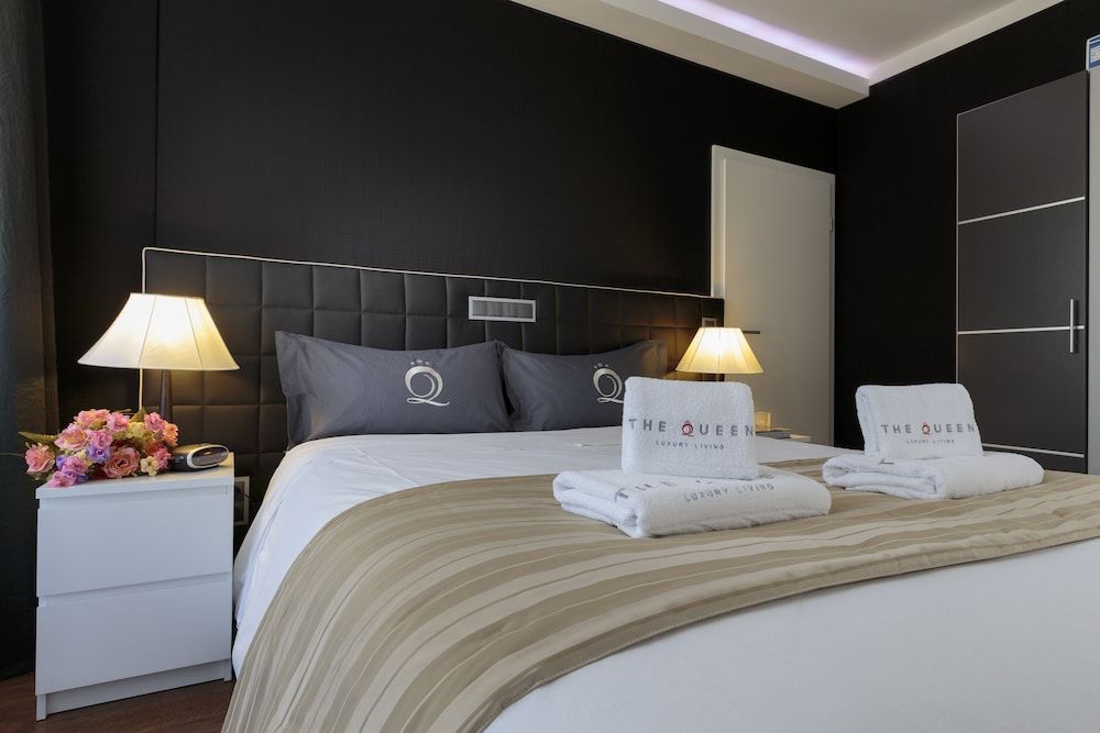 The Queen Luxury Apartments - Villa Medici 1