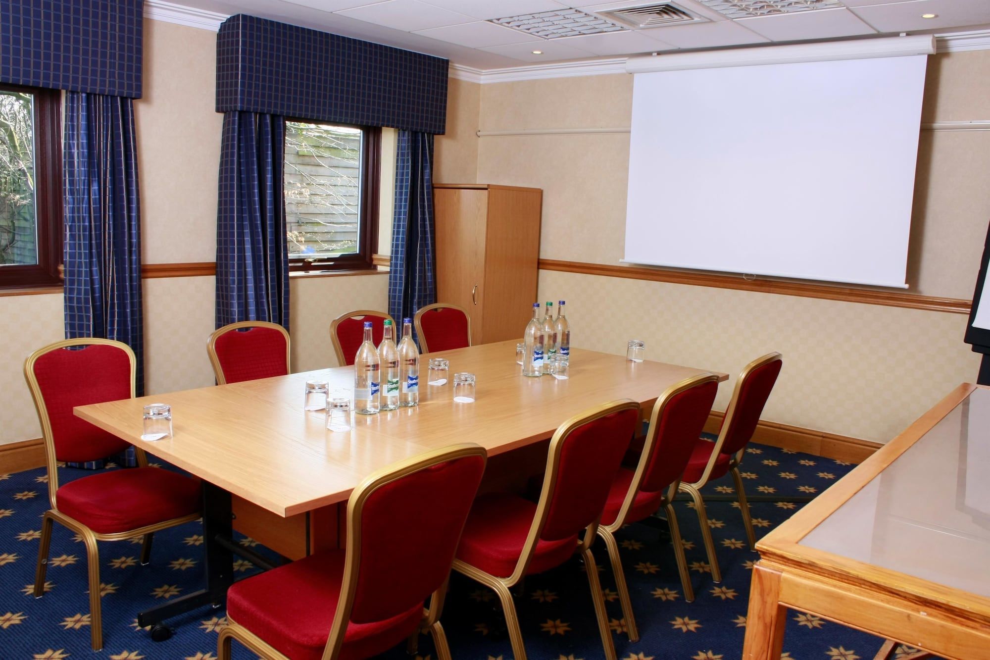 Delta Hotels Warwick (ex Hotel Warwick / Stratford-upon-Avon) 2
