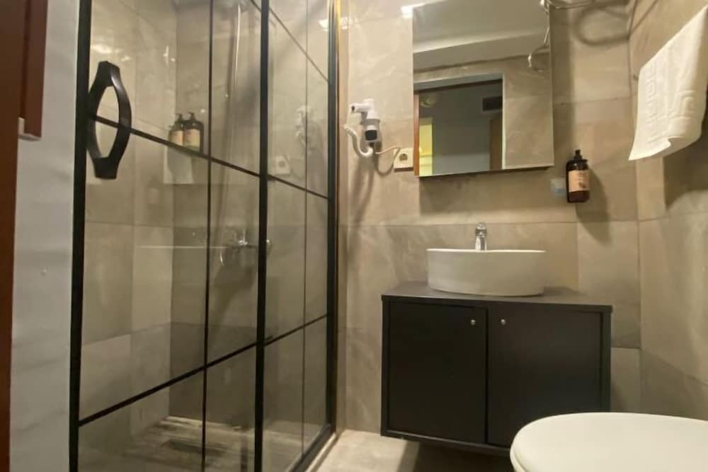 Kadikoy Linda Hotel 2