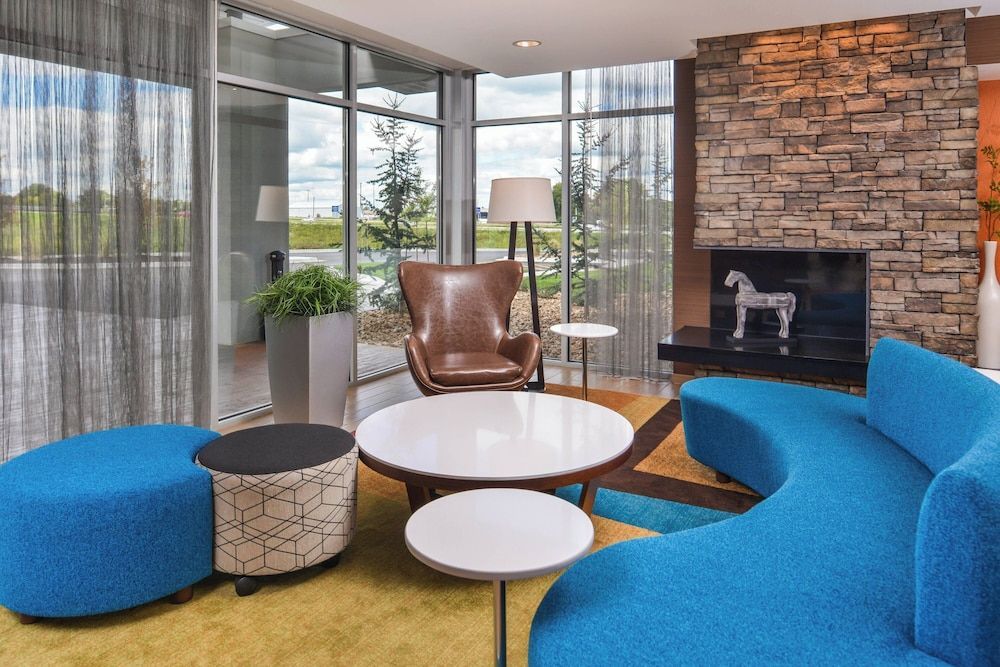 Fairfield Inn & Suites by Marriott Warrensburg 1