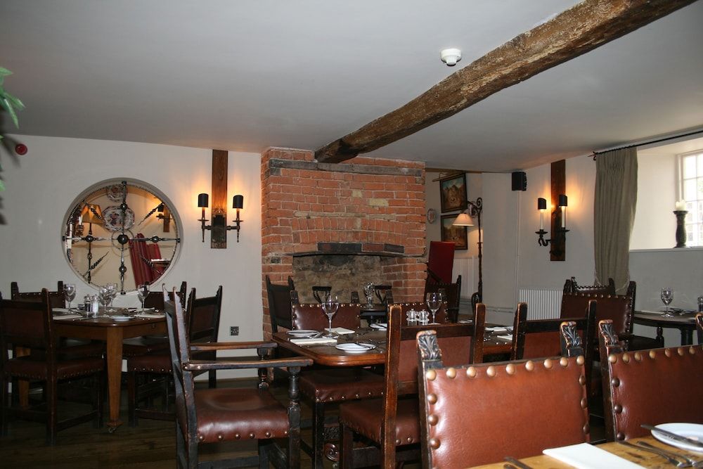 Queen's Head Inn 2