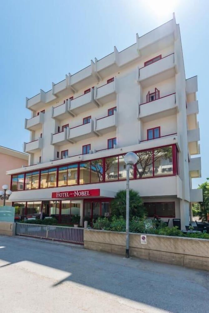Hotel Nobel 1