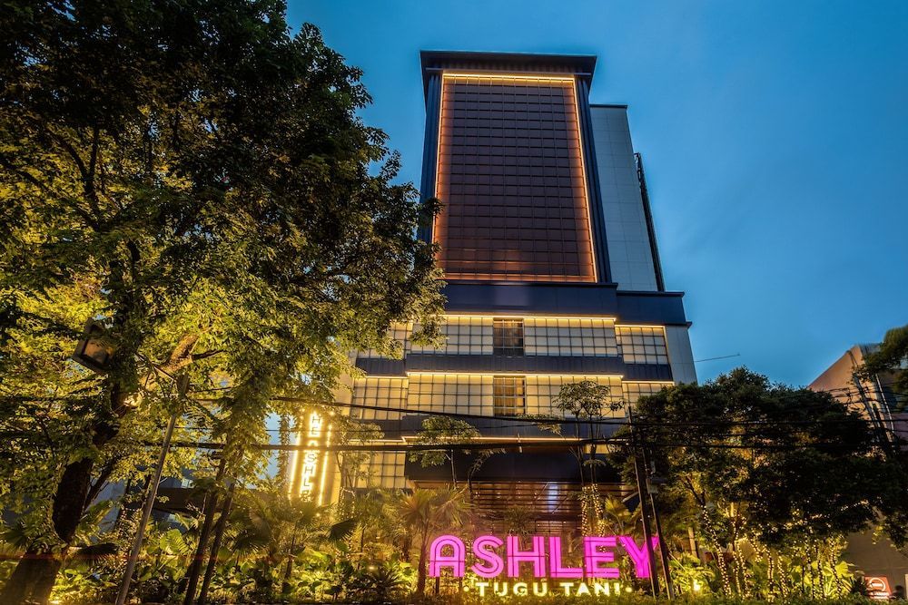 Ashley Tugu Tani Menteng 1
