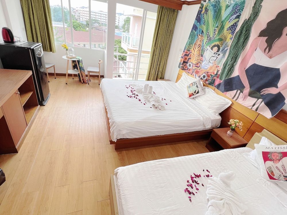 Lanting House Phuket 1