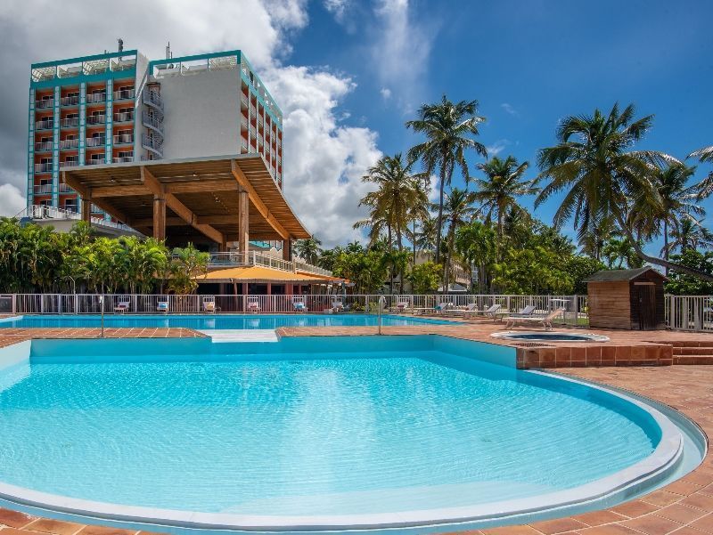 Arawak Hôtel Beach Resort avec location de voiture 1