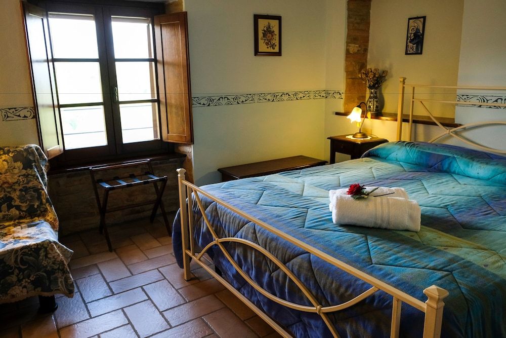 Agriturismo Casale Dei Frontini 2