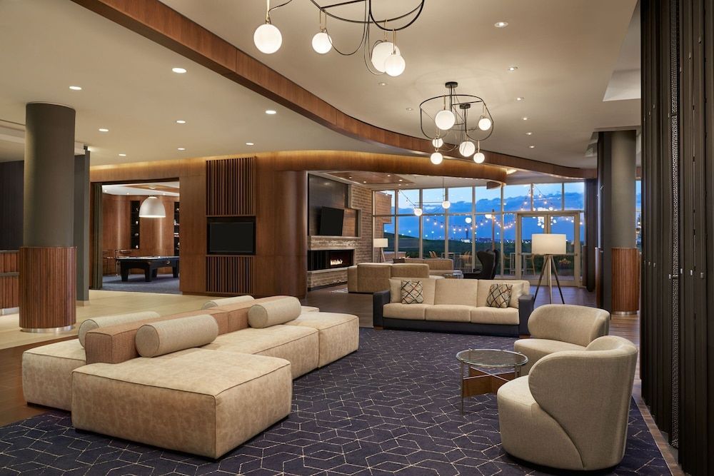 Courtyard by Marriott Calgary Airport 1
