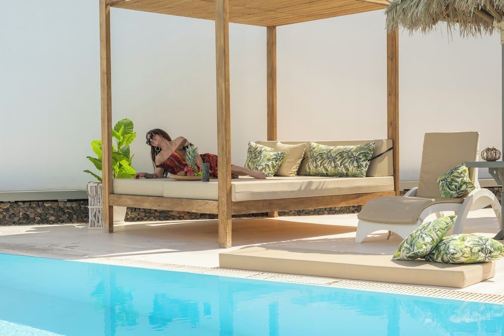 Loukas & Emma Eco Houses 1