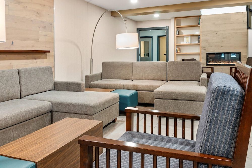 Country Inn & Suites by Radisson, Winnipeg, MB 1