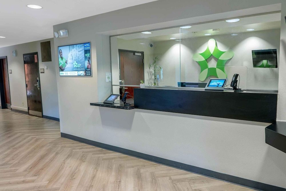 Extended Stay America Suites - Santa Barbara - Calle Real 2