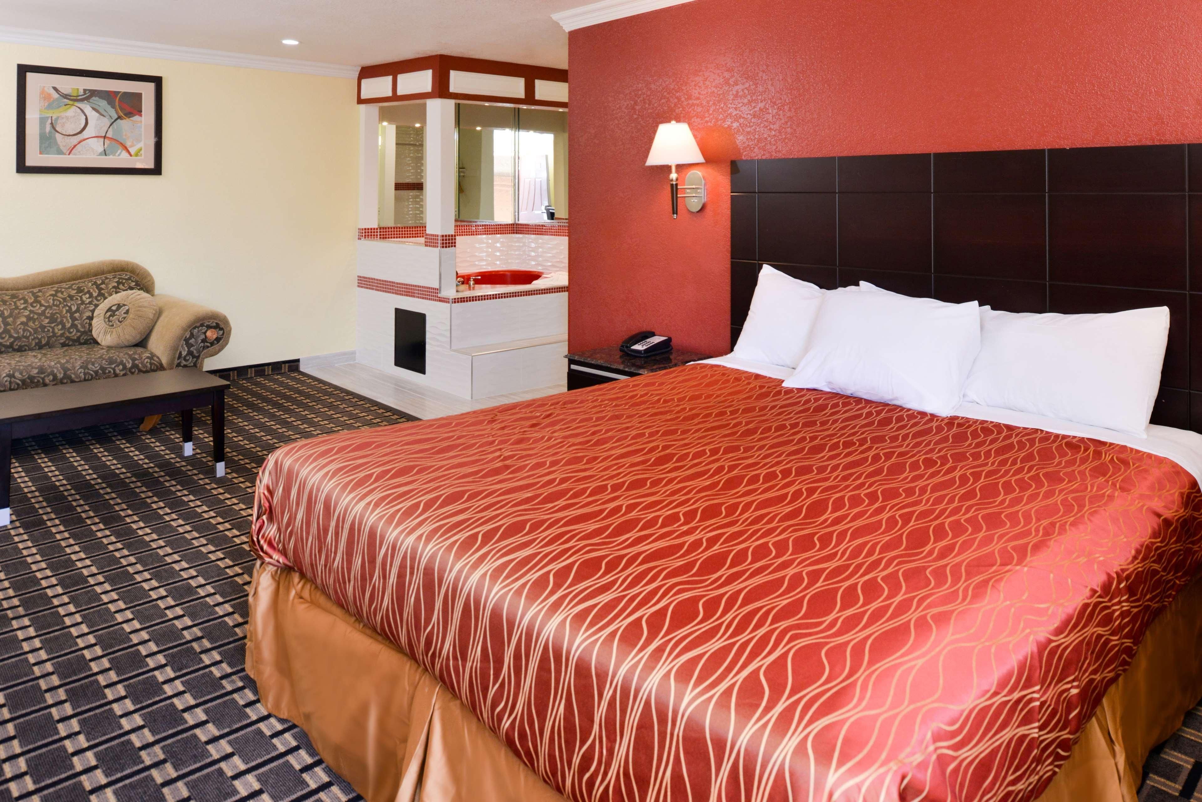 Americas Best Value Inn Rialto 1