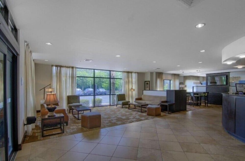 Comfort Suites Mobile-South Alabama University Area 2