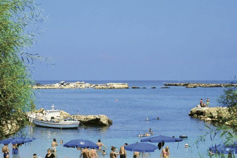 Mimosa Beach Hotel 1