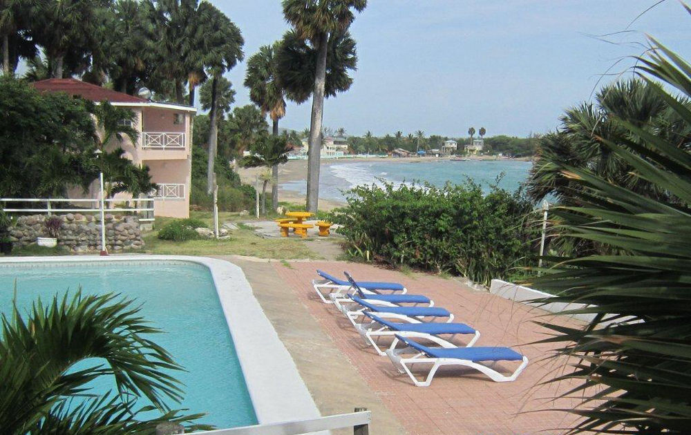 TREASURE BEACH HOTEL 1